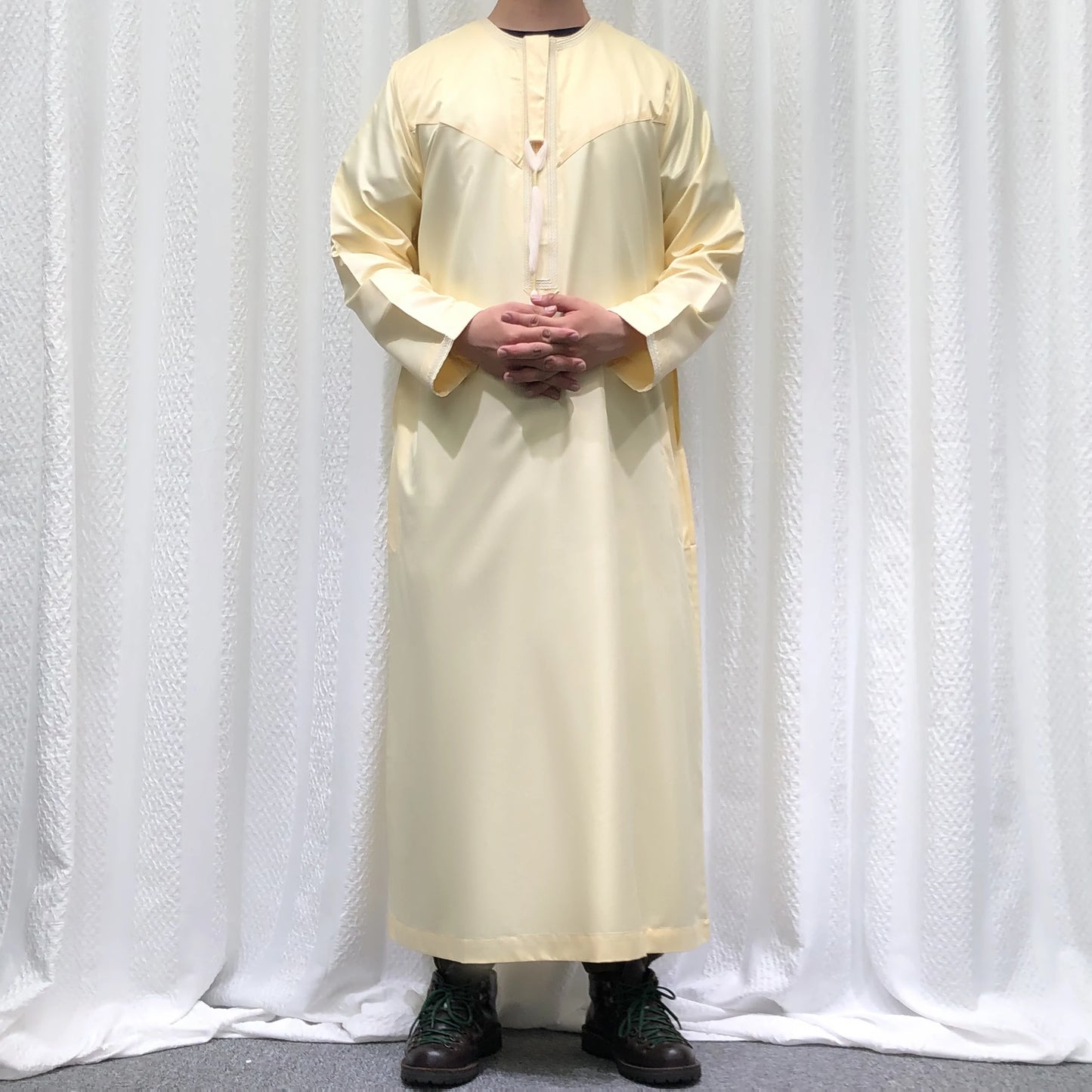 Premium Embroidery Men Thobe with Tassel Saudi Style Arabic Robe Islamic Clothing for Men Traditional Omani Kandura Jalabiya