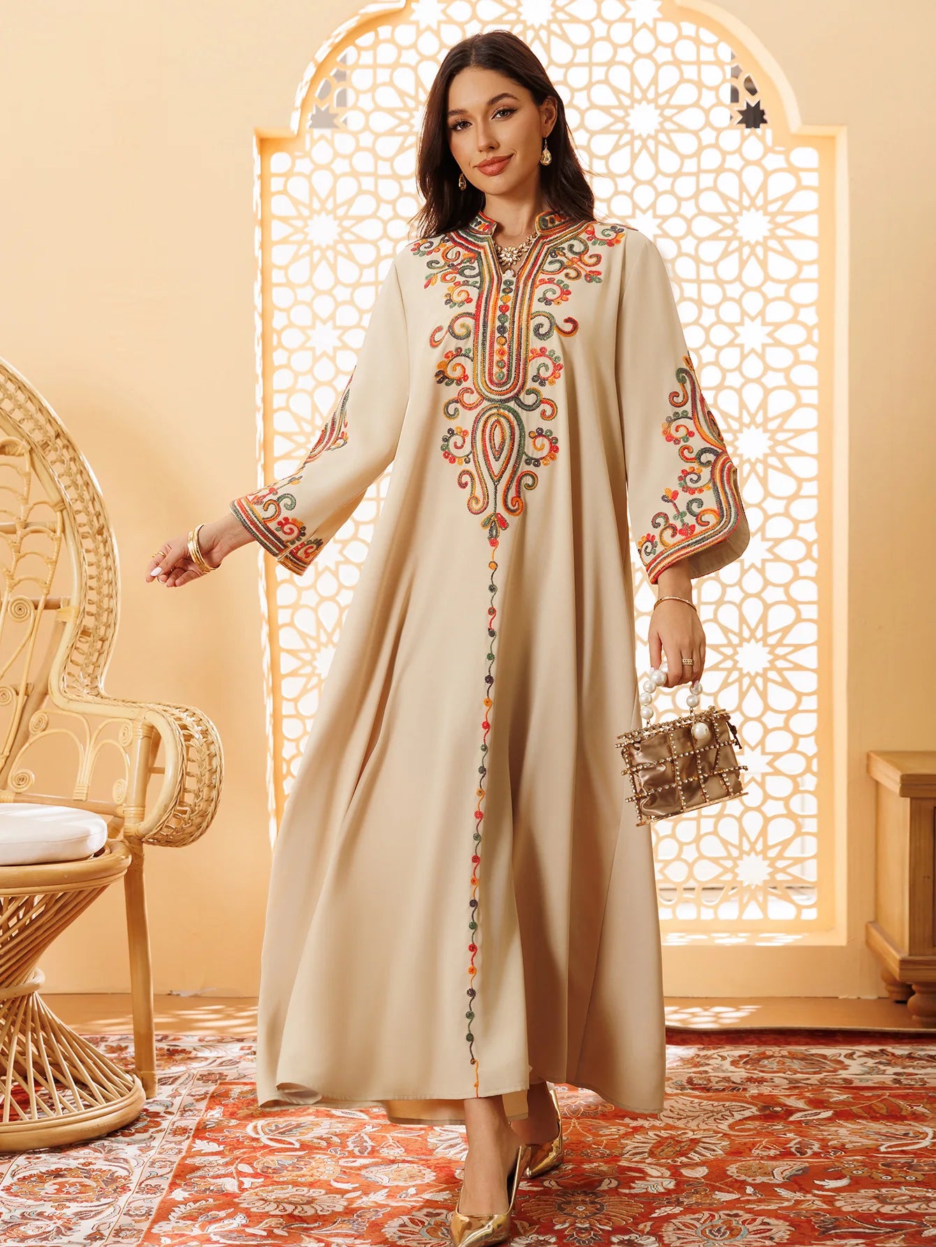 Ramadan EID Embroidered Luxurious Women's Evening Dress Middle East Islamic Clothing V-Neck Fashion Elegant Abayas With Belt